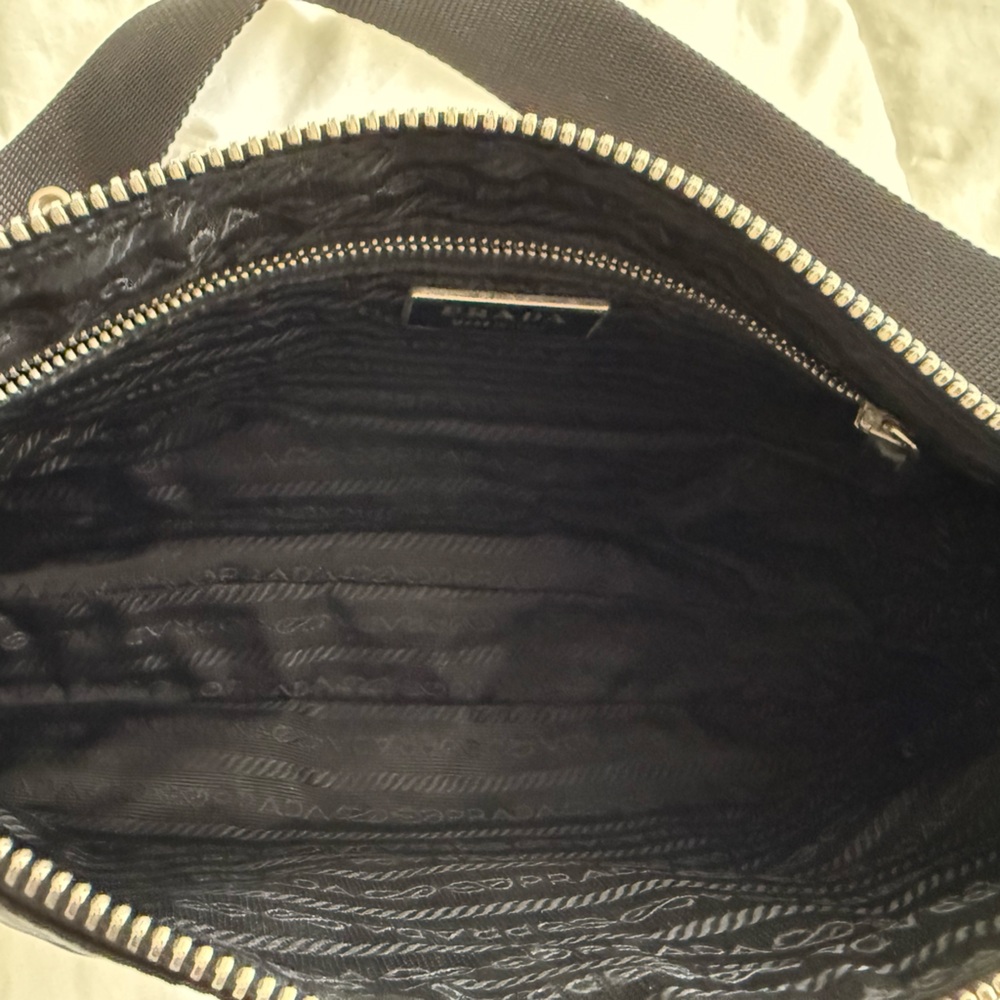 Prada buckle belt shoulder bag Fanny pack - Picture 8 of 16